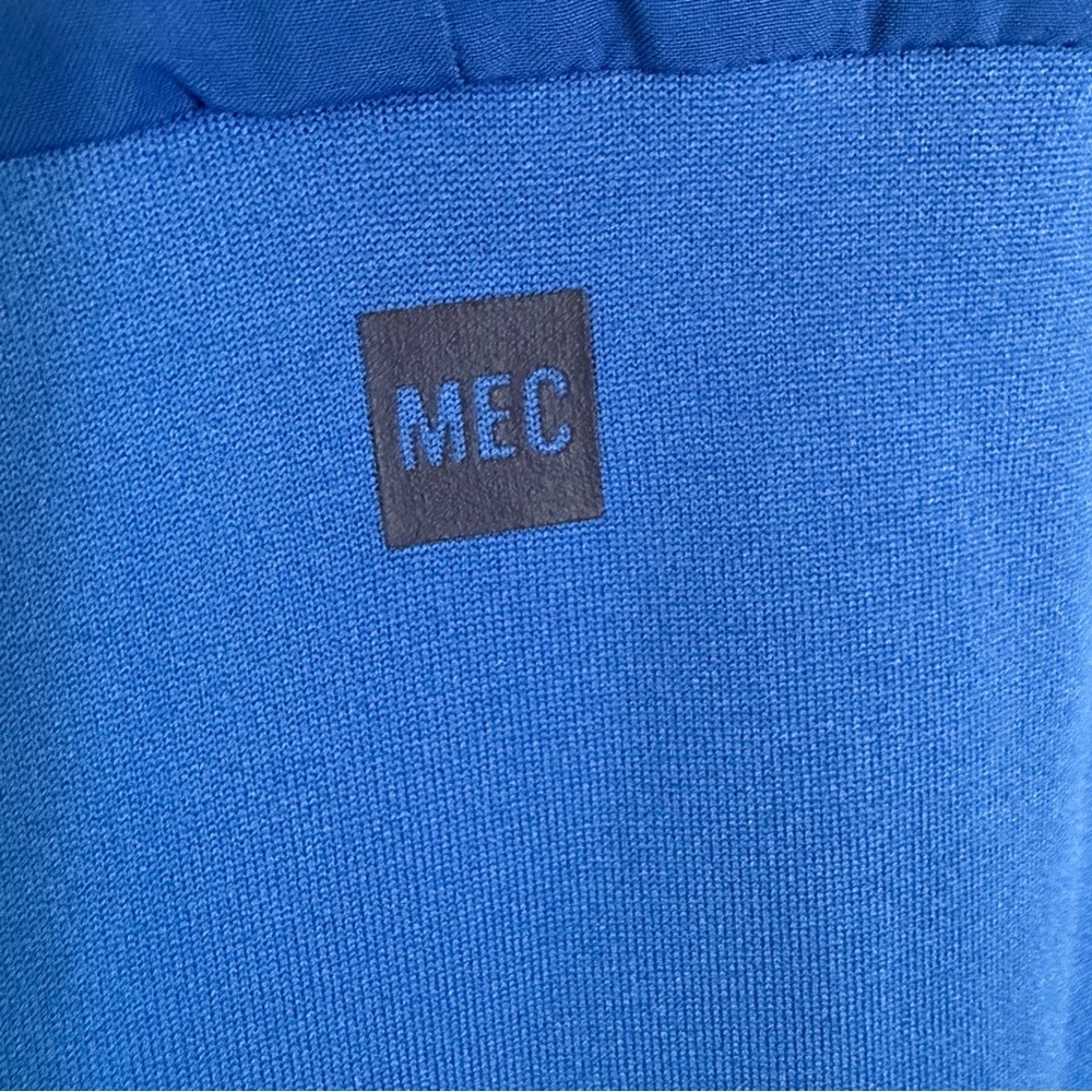 MEC Men's Vibrant Blue zip up Active wear Vest size Large - Picture 3 of 9